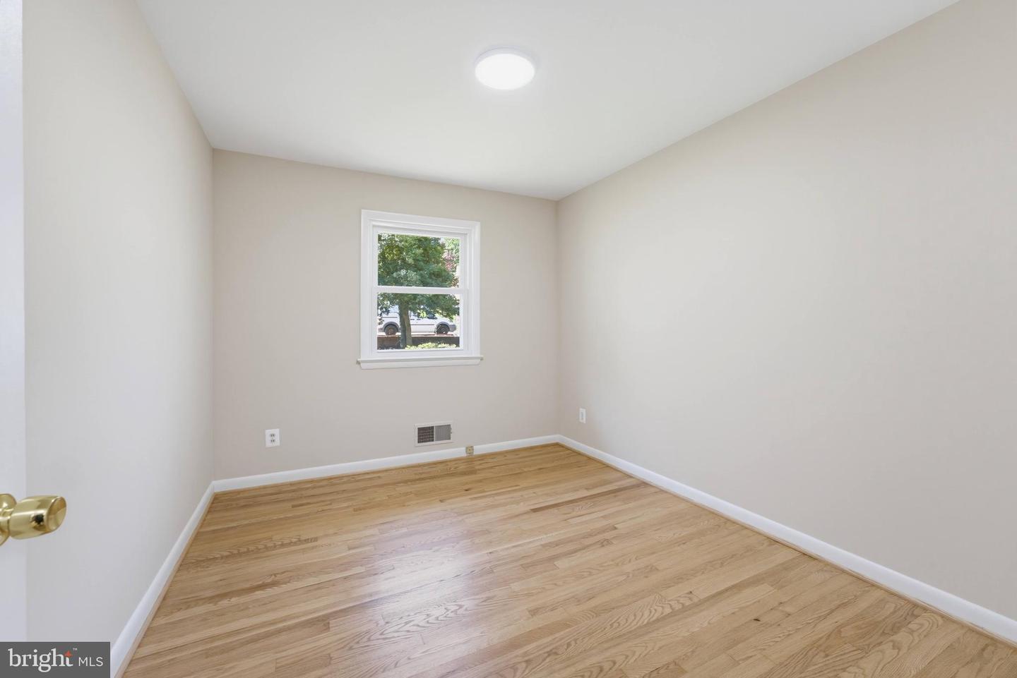 7048 Cindy Ln Property Photo 15