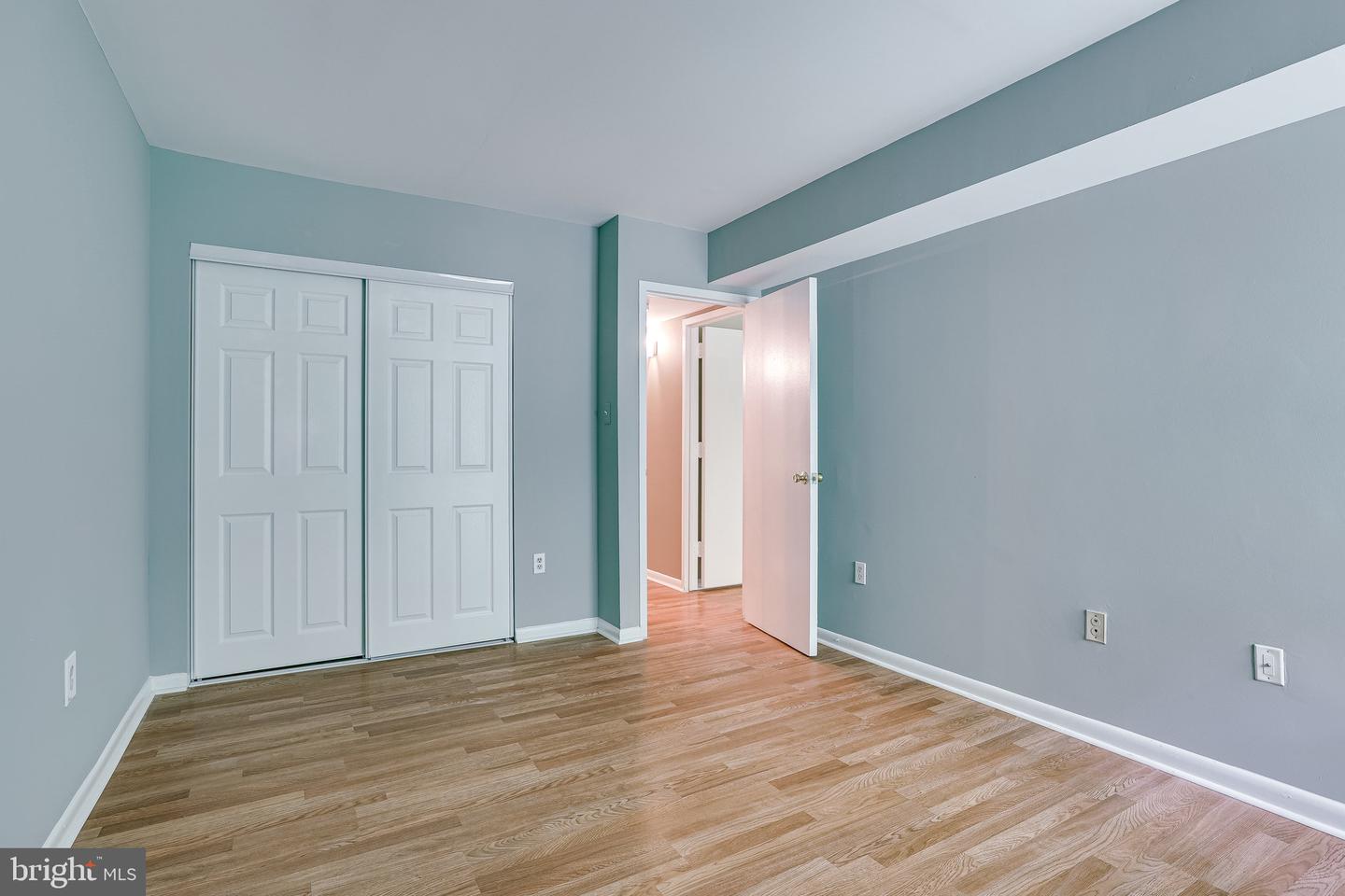 2210 Springwood Dr #207 Property Photo 22