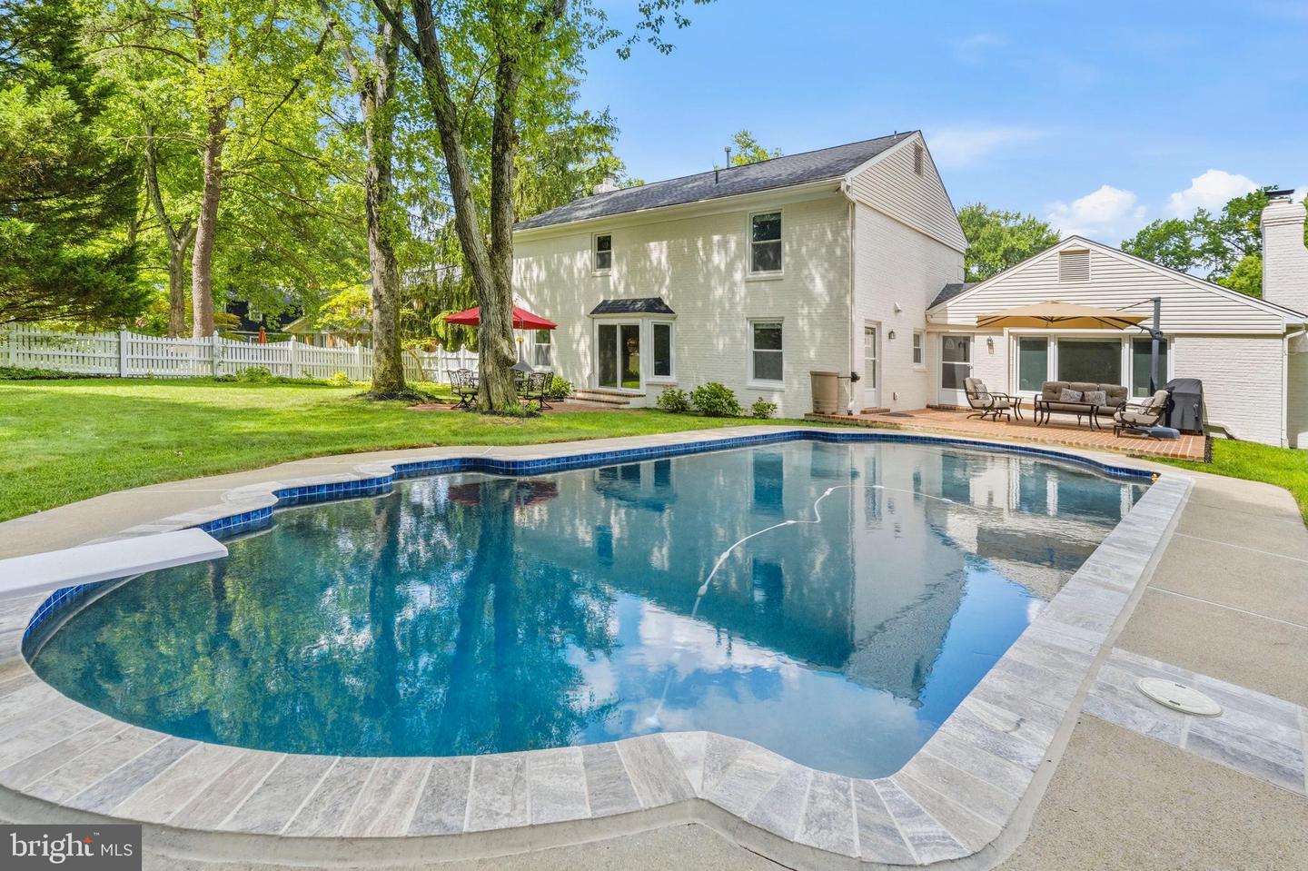 9403 Ferry Landing Ct Property Photo 1