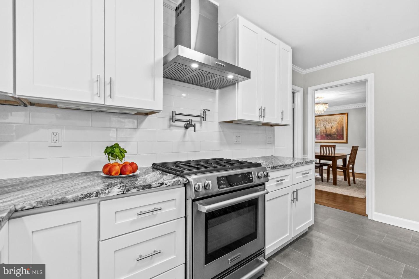 9403 Ferry Landing Ct Property Photo 16