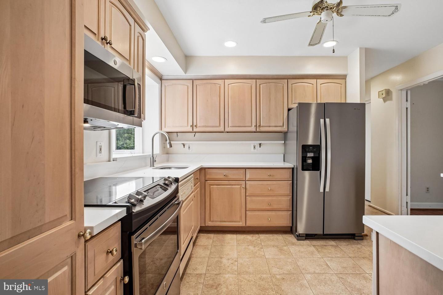 8352 Orange Ct Property Photo 6