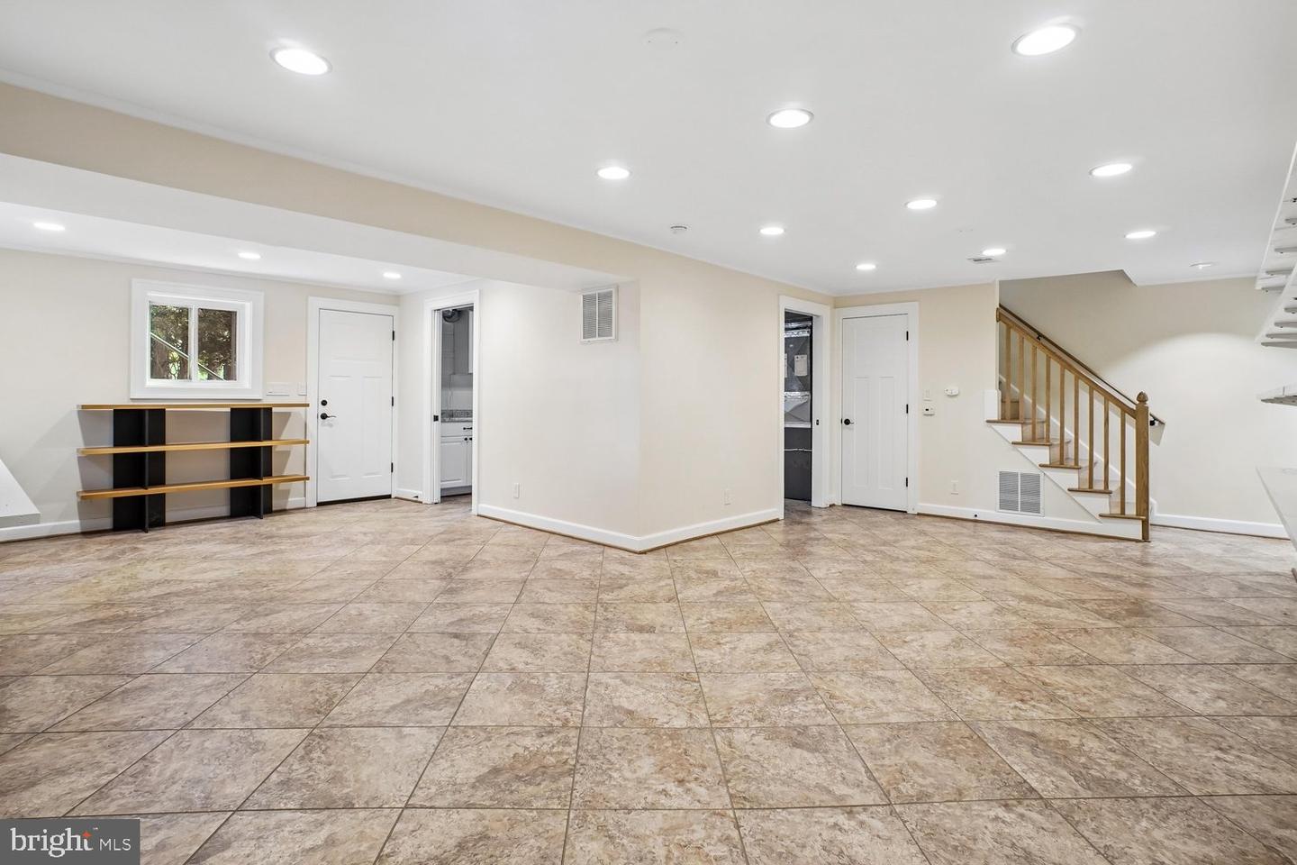 8352 Orange Ct Property Photo 25