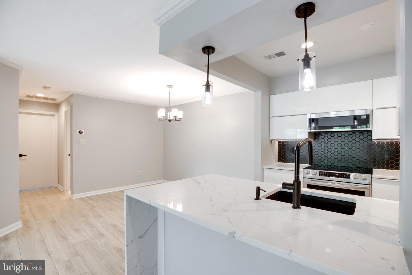 7707 Lafayette Forest Dr #21 Property Photo 17