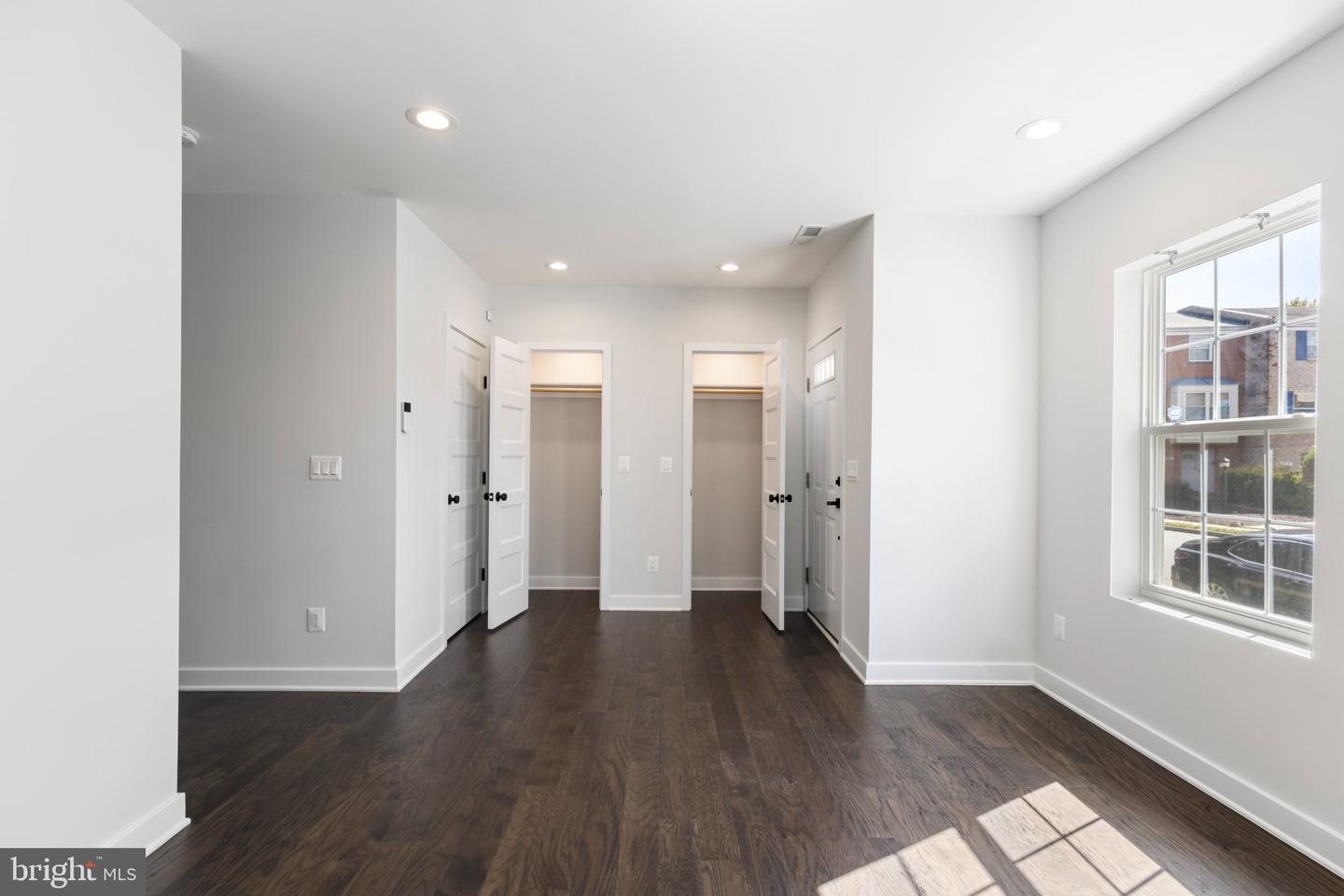 8276 Safarian Way Property Photo 15
