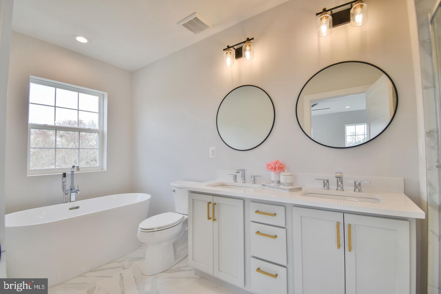 8276 Safarian Way Property Photo 20