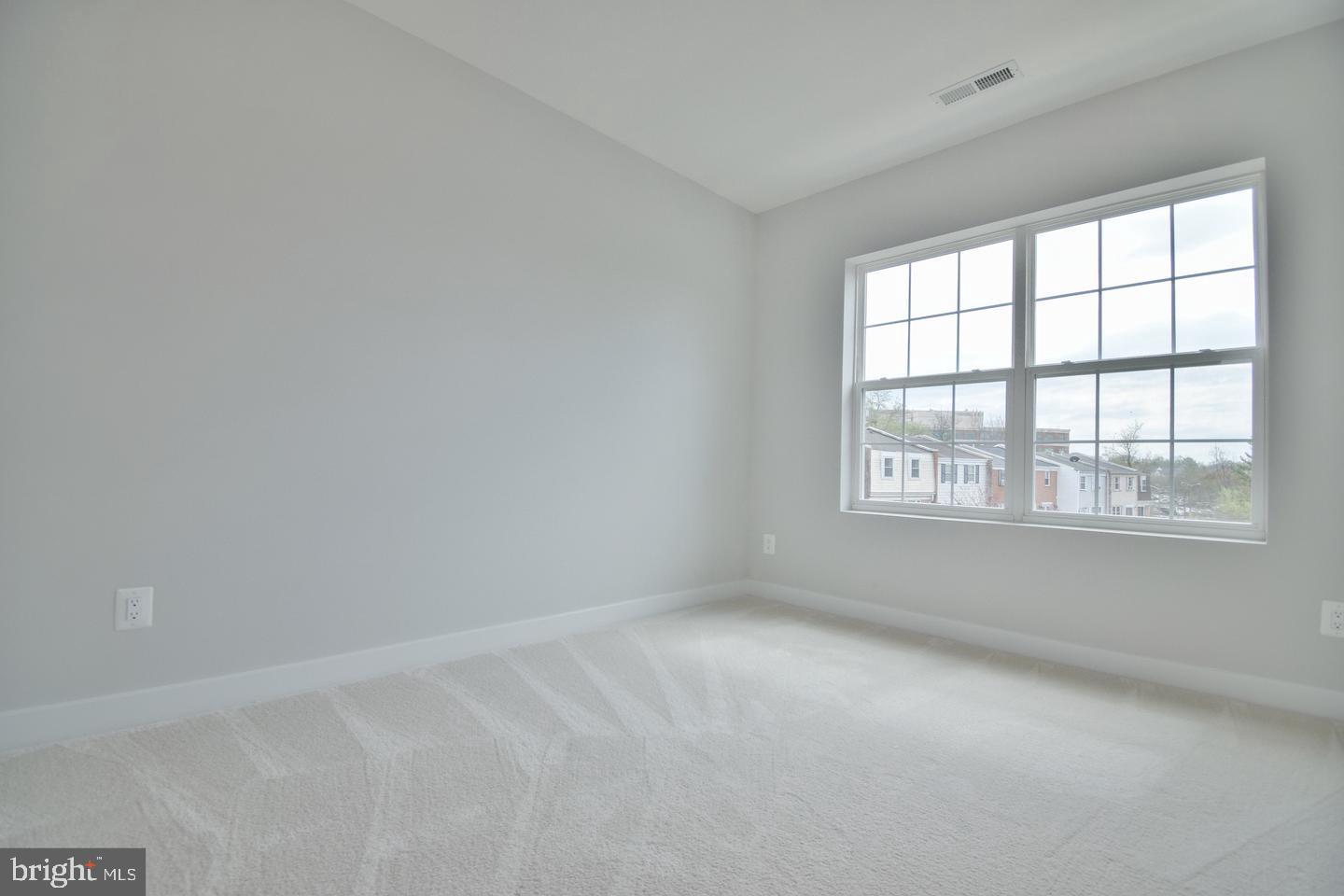 8276 Safarian Way Property Photo 21