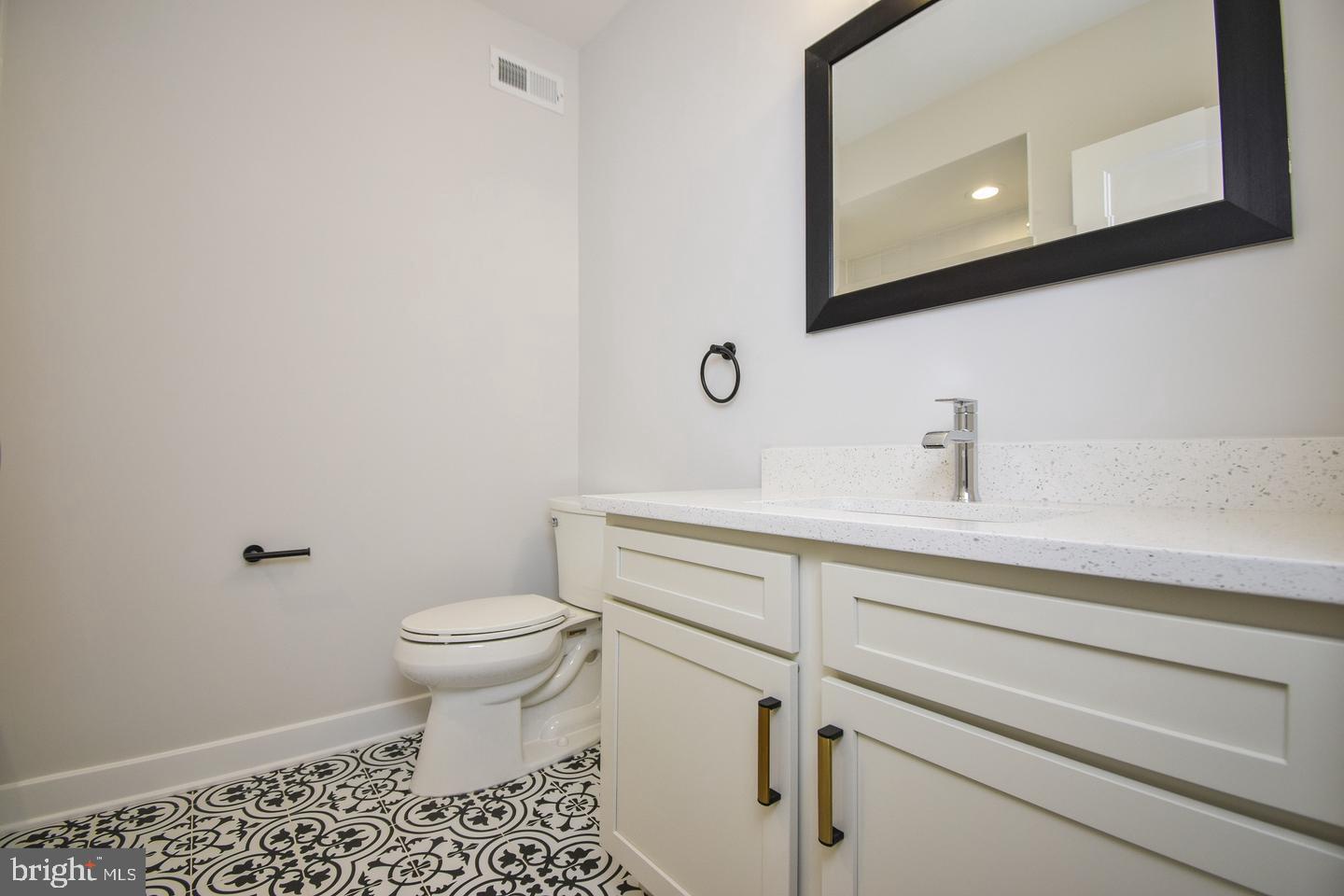 8276 Safarian Way Property Photo 23