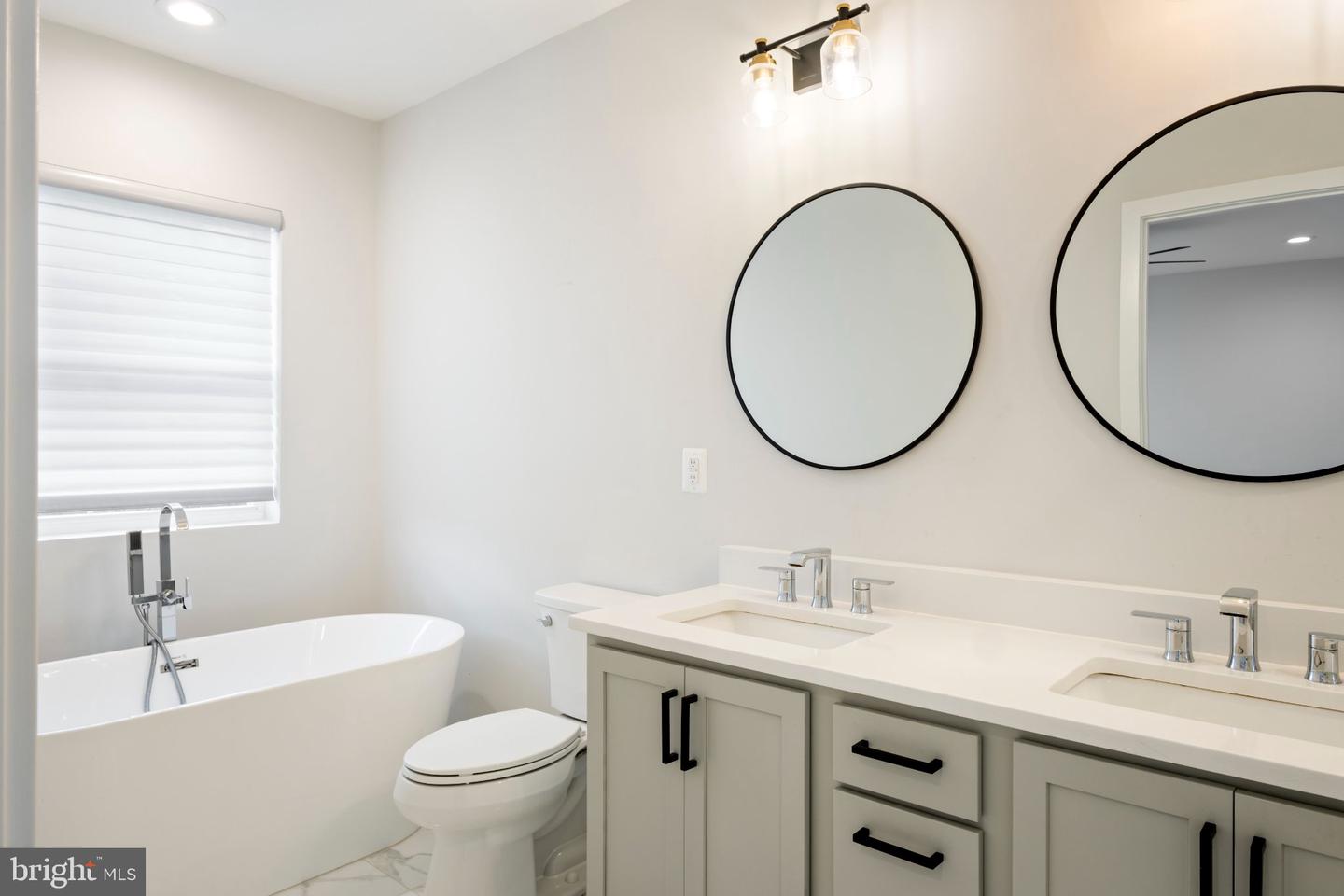 8276 Safarian Way Property Photo 36