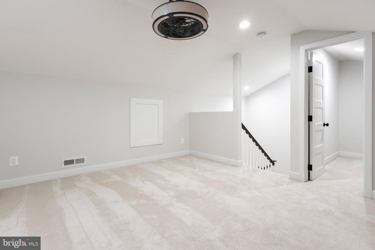 8276 Safarian Way Property Photo 41