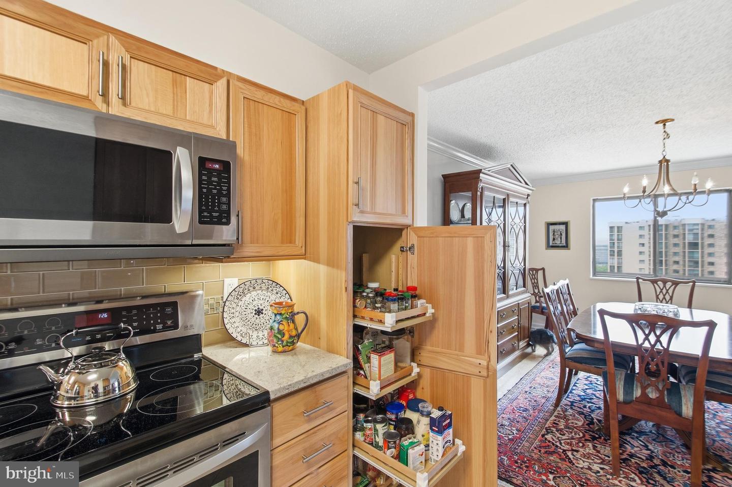 5904 Mount Eagle Dr #1415 Property Photo 10