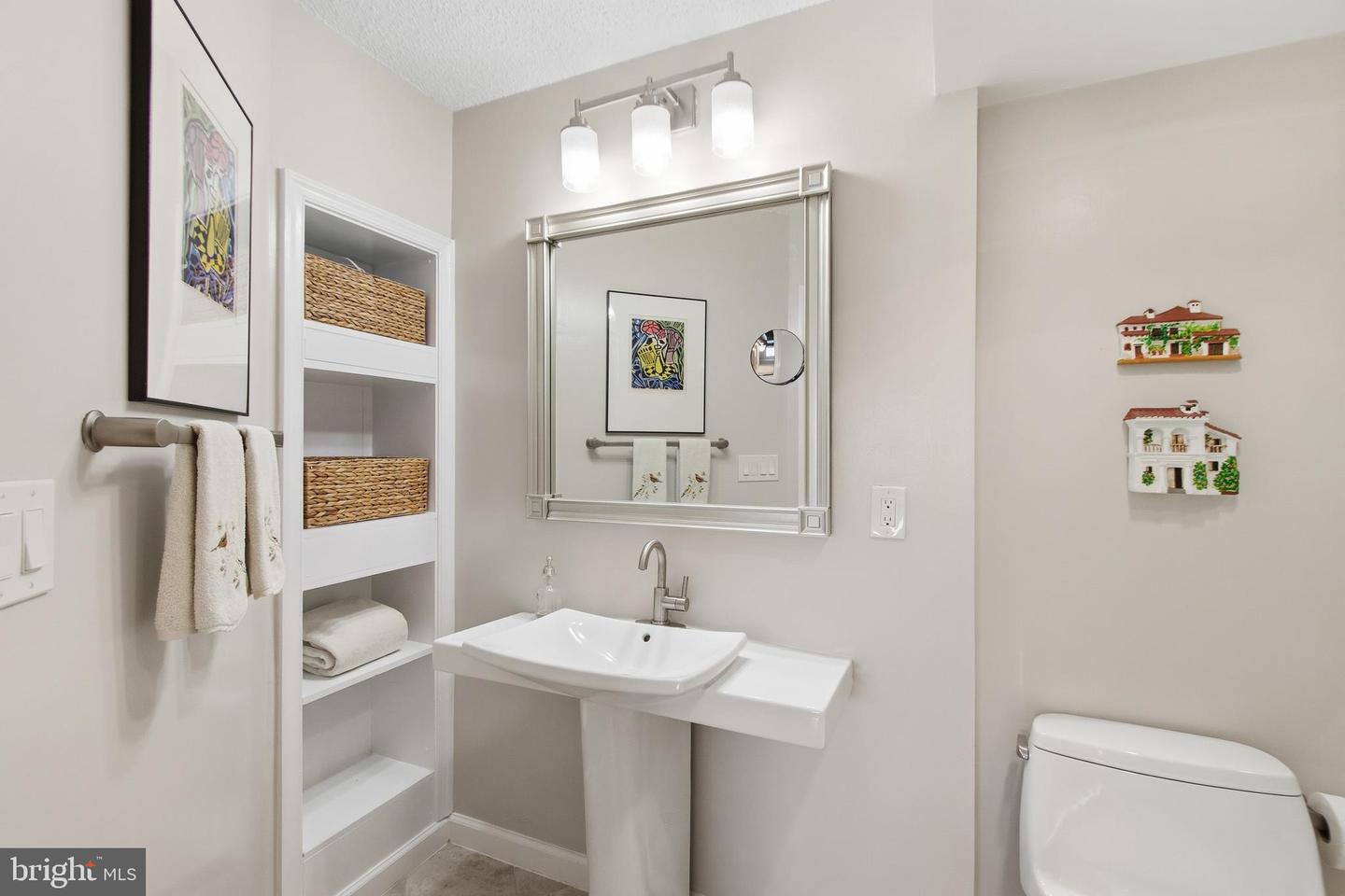 5904 Mount Eagle Dr #1415 Property Photo 14