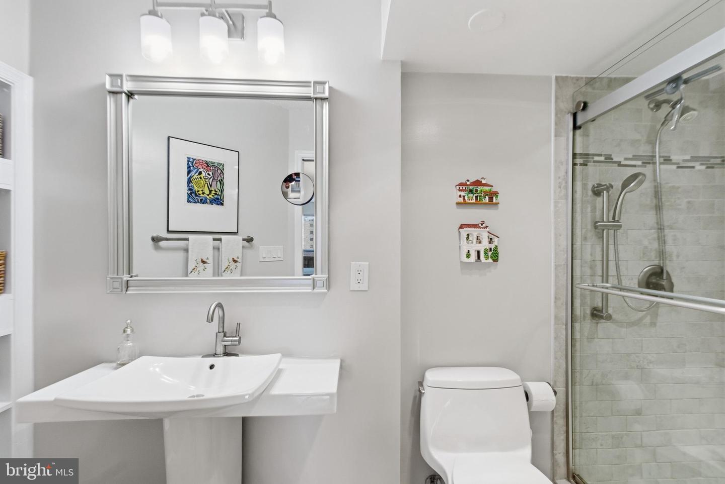 5904 Mount Eagle Dr #1415 Property Photo 15