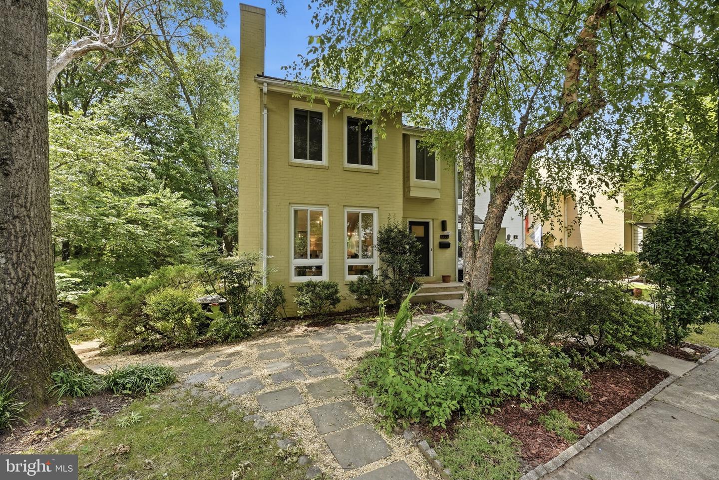 2050 CHADDS FORD DR Property Photo 1