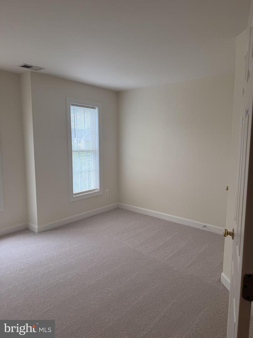 8075 Samuel Wallis Property Photo 23