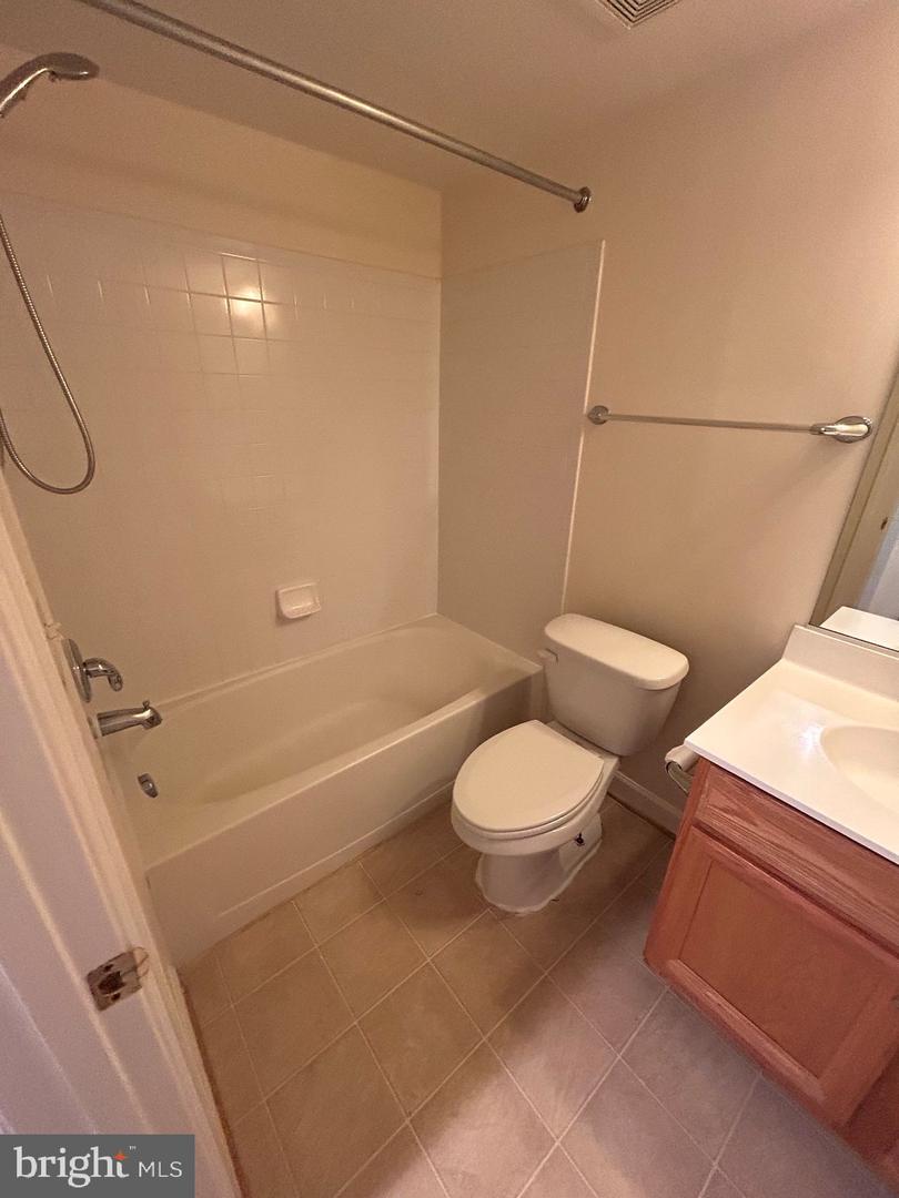 8075 Samuel Wallis Property Photo 26