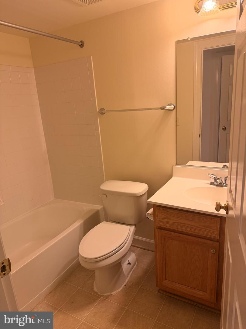 8075 Samuel Wallis Property Photo 28