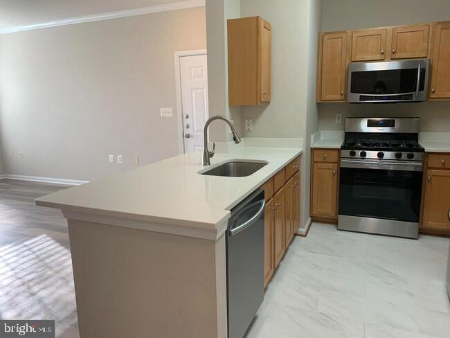 5123 Travis Edward Way #b Property Photo 11