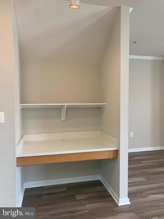5123 Travis Edward Way #b Property Photo 21