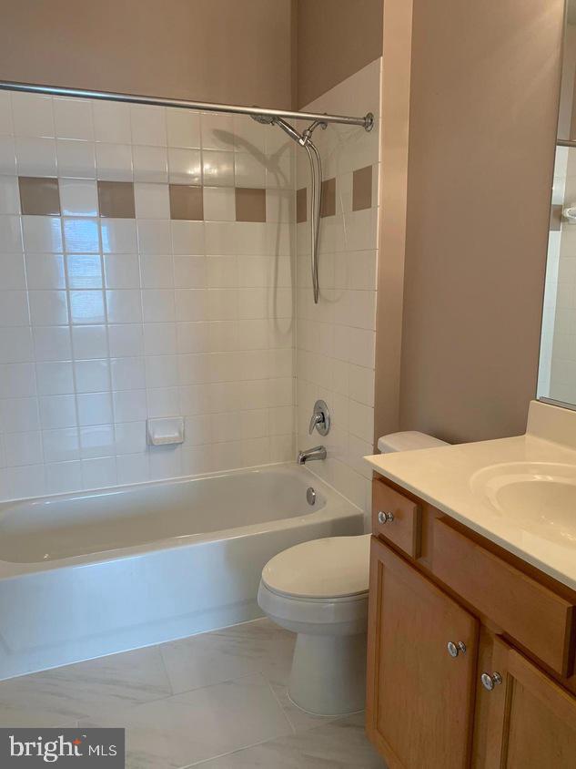 5123 Travis Edward Way #b Property Photo 40