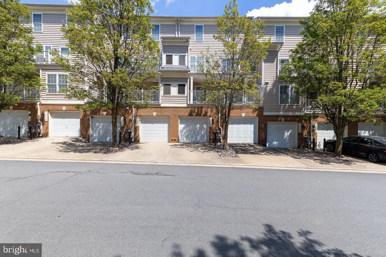 4457-b Beacon Grove Cir #705b Property Photo 2