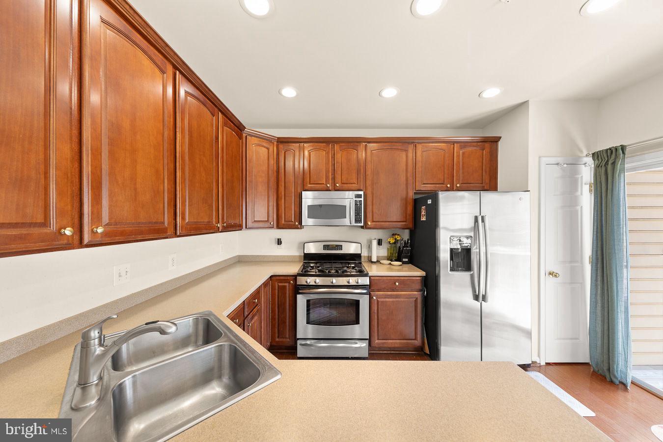 4457-b Beacon Grove Cir #705b Property Photo 14