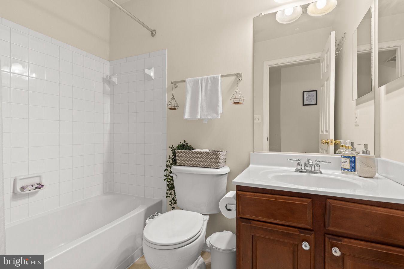 4457-b Beacon Grove Cir #705b Property Photo 23