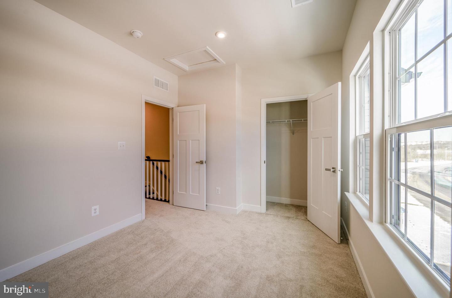 14062 Sunrise Valley Dr Property Photo 16