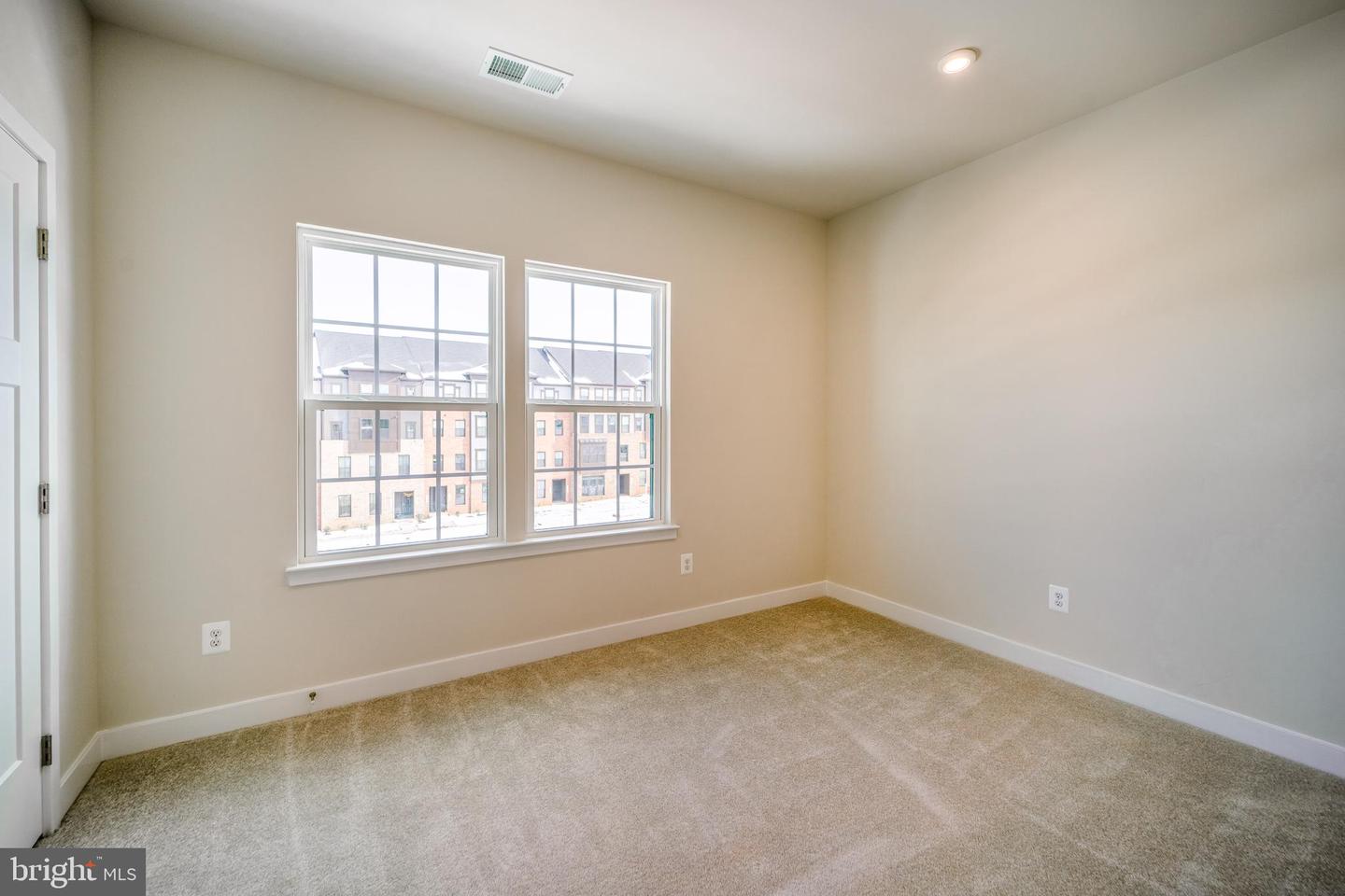 14062 Sunrise Valley Dr Property Photo 17