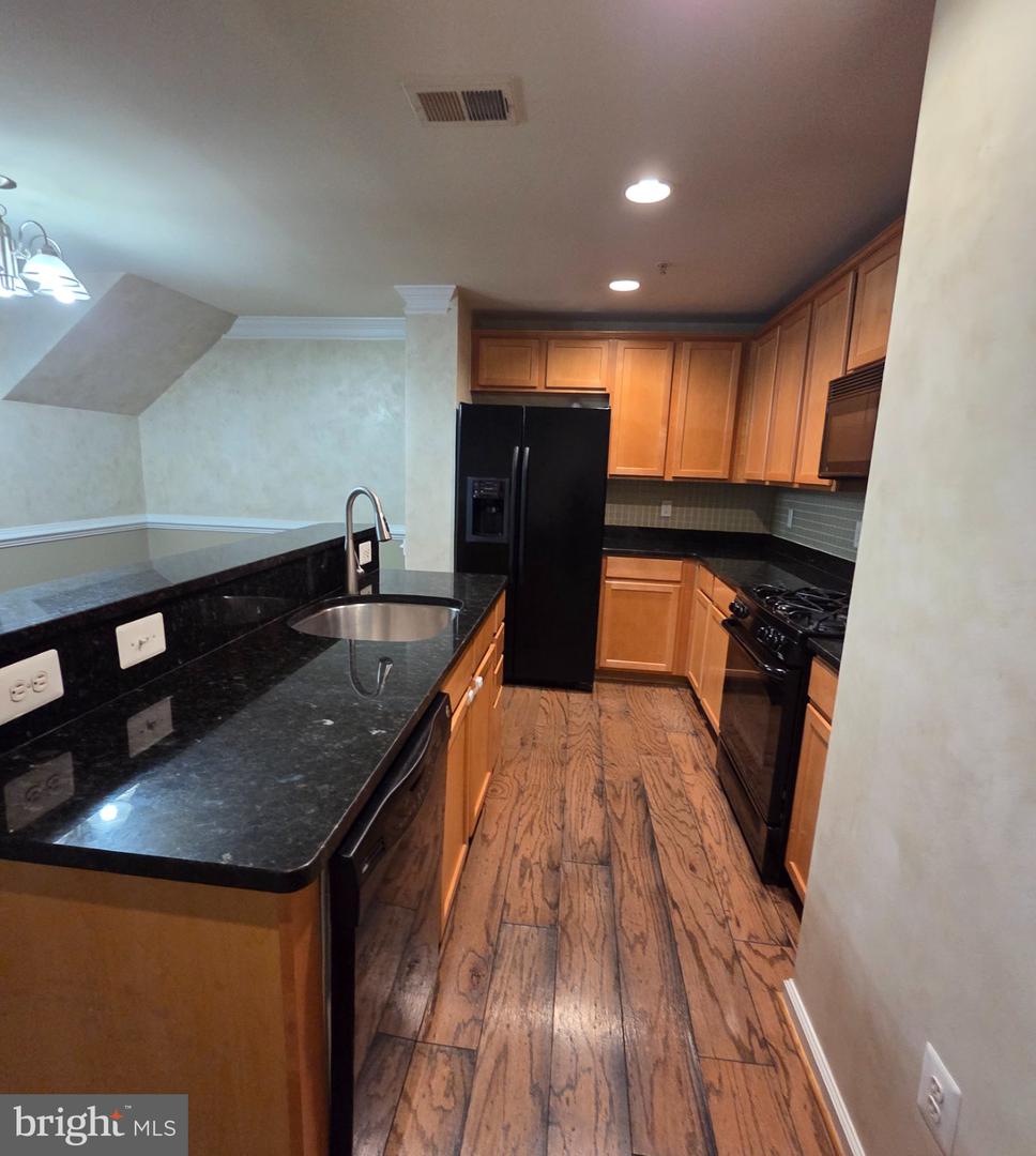 4459 Beacon Grove Cir #704-a Property Photo 14