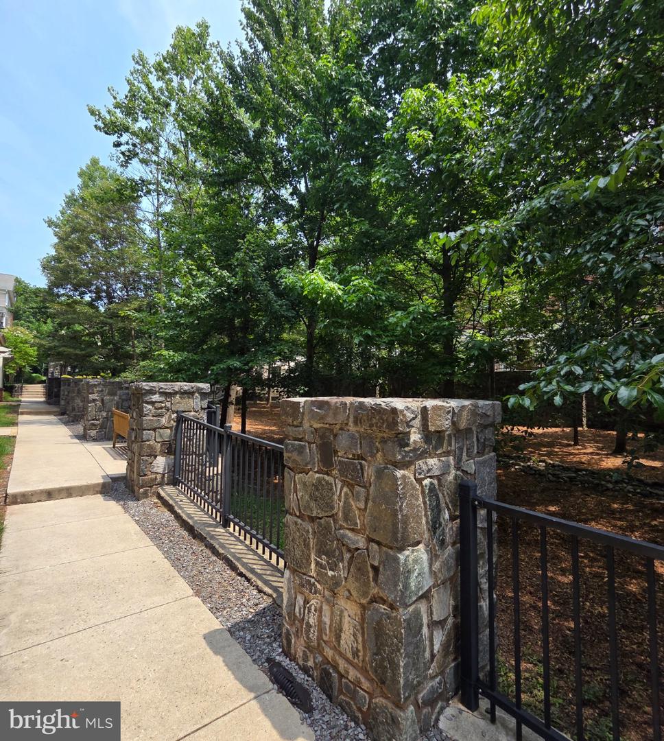 4459 Beacon Grove Cir #704-a Property Photo 26