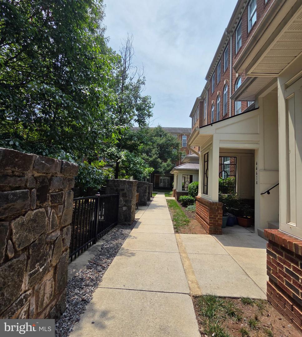 4459 Beacon Grove Cir #704-a Property Photo 27