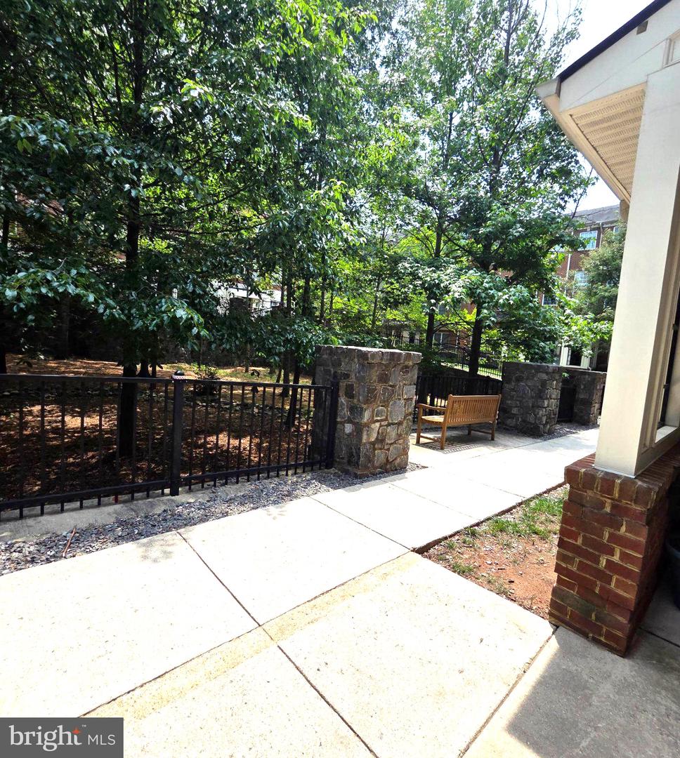 4459 Beacon Grove Cir #704-a Property Photo 29