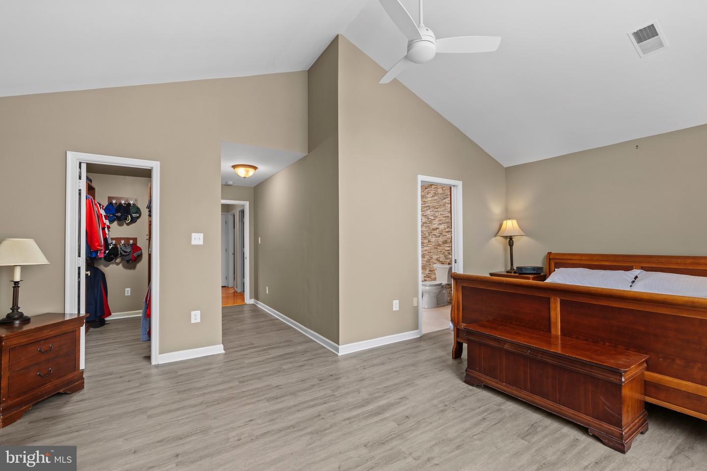 6021 Woodlake Ln Property Photo 17
