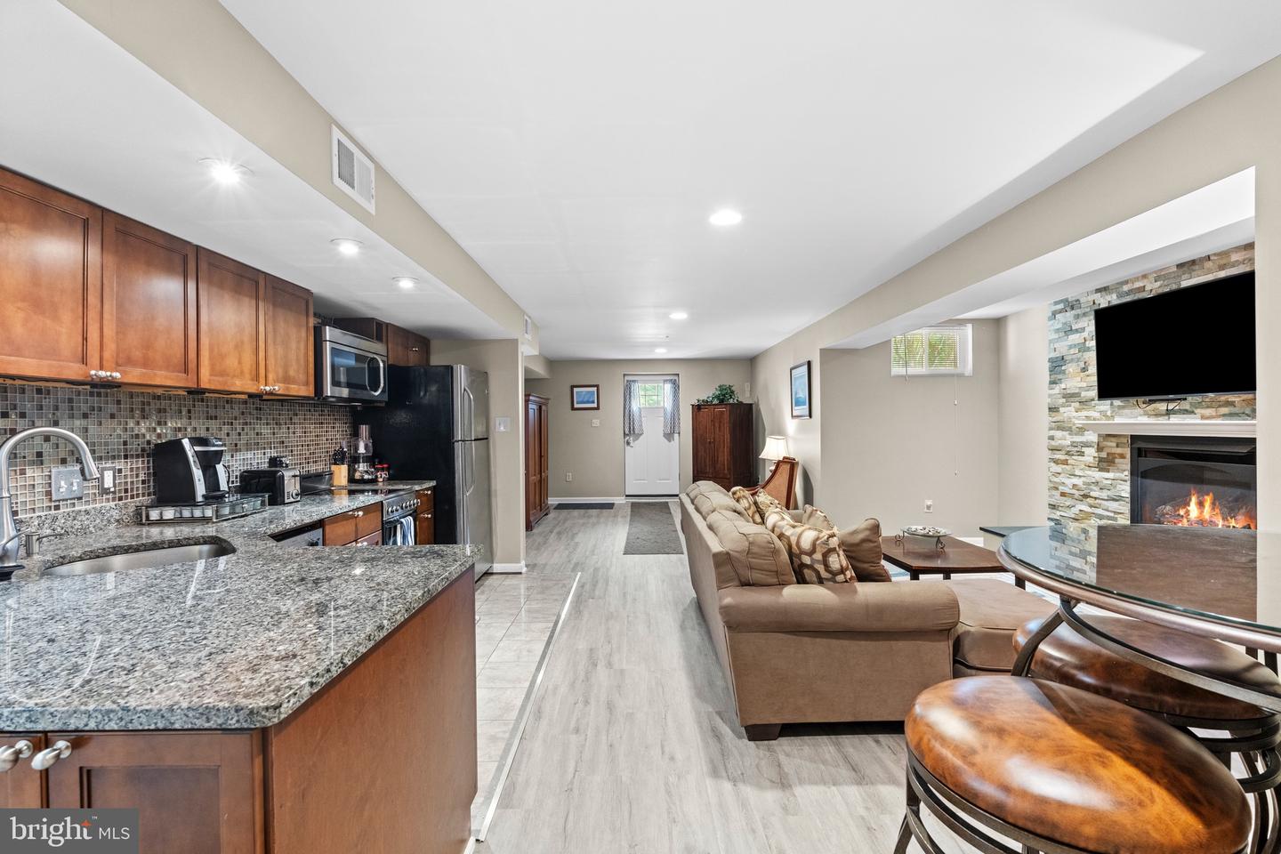 6021 Woodlake Ln Property Photo 38