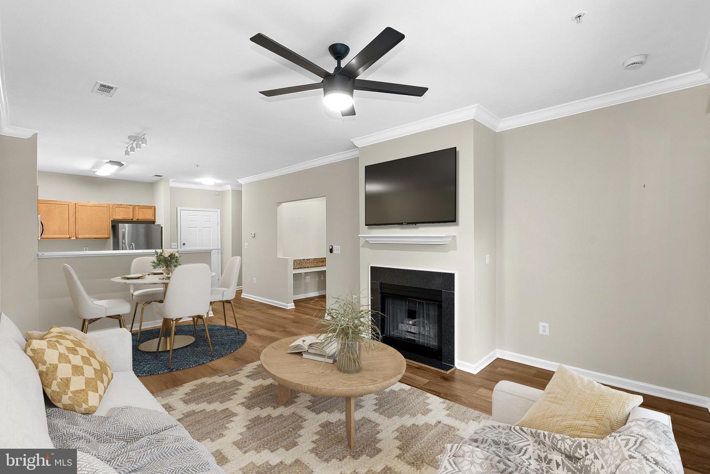 12000 Market St #329 Property Photo 5