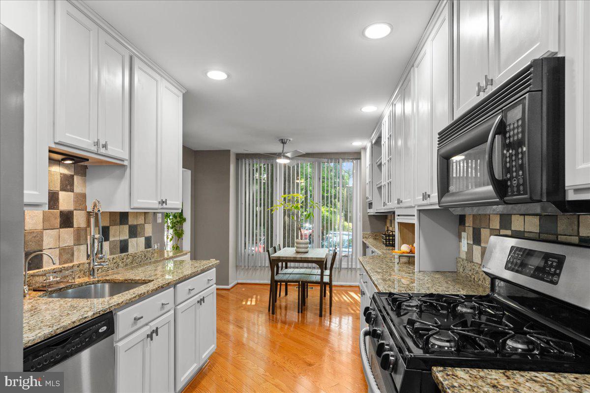 4932 Sauquoit Ln Property Photo 15