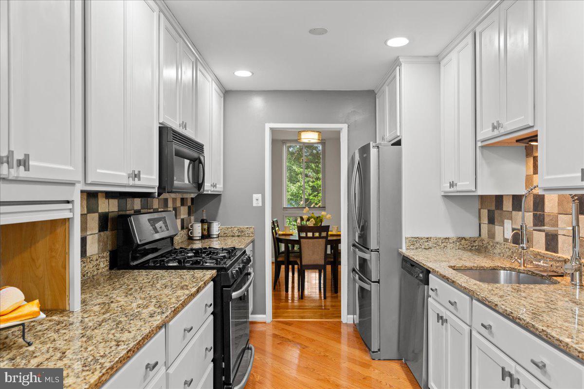 4932 Sauquoit Ln Property Photo 19