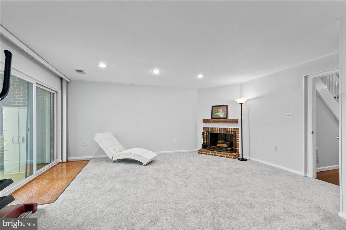 4932 Sauquoit Ln Property Photo 33