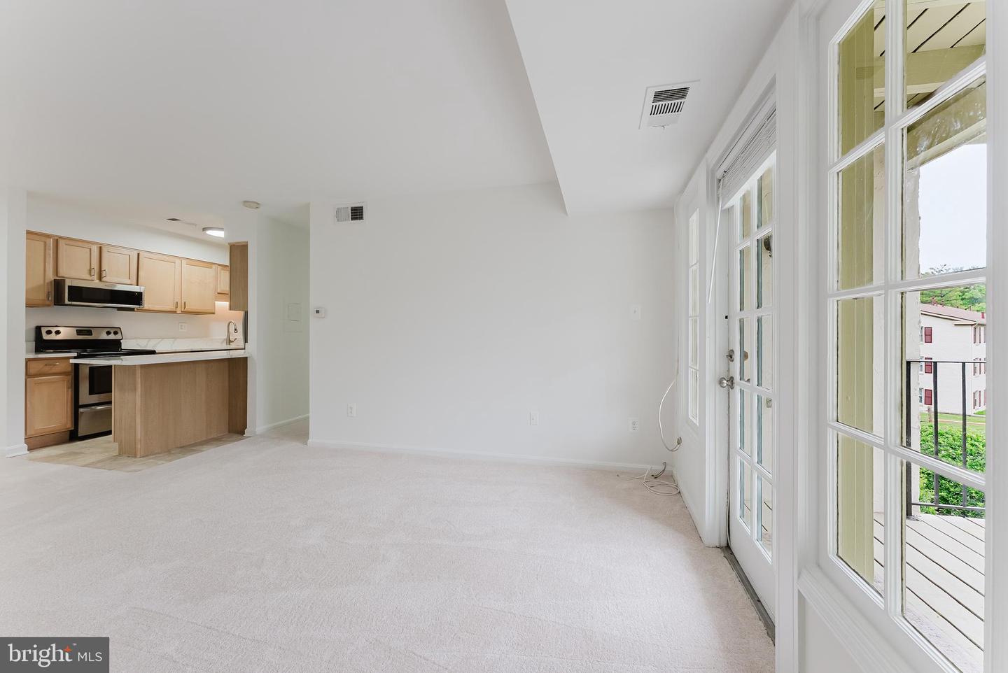 5800-b Torington Dr #833 Property Photo 17