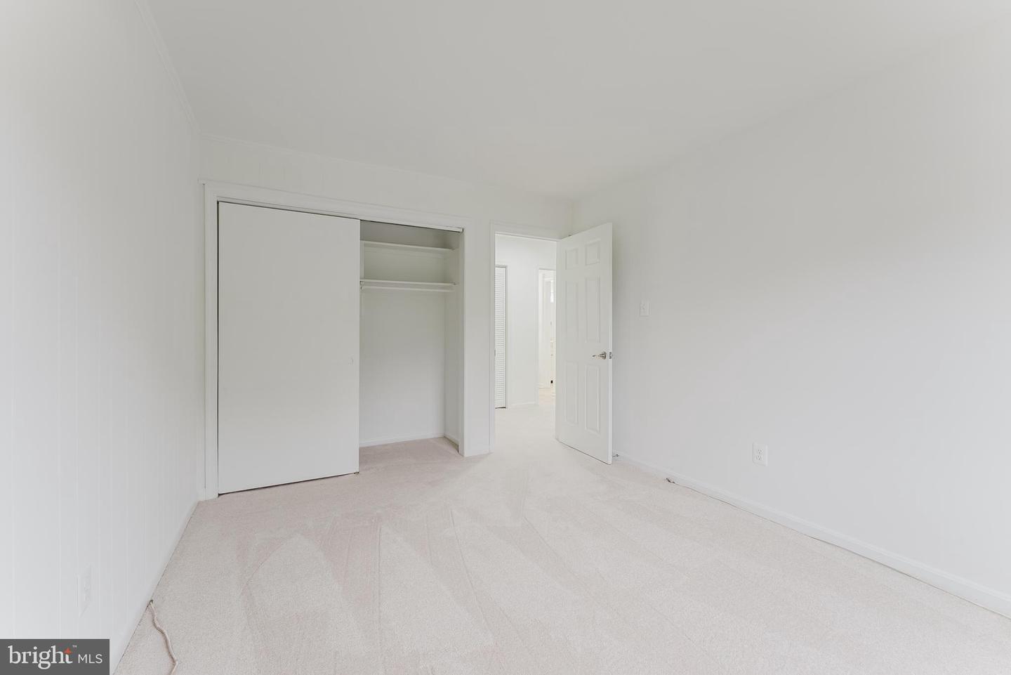 5800-b Torington Dr #833 Property Photo 26