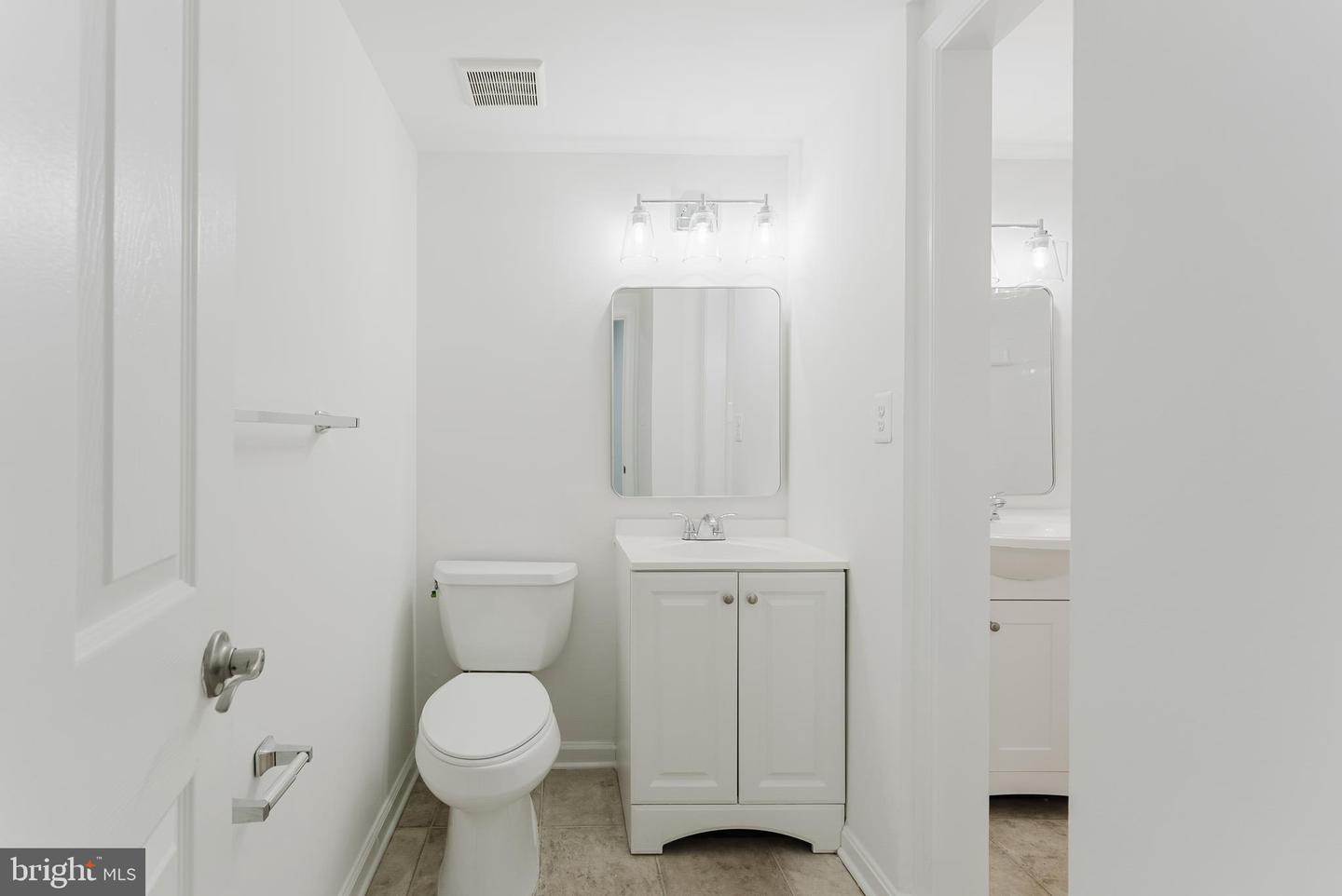 5800-b Torington Dr #833 Property Photo 34