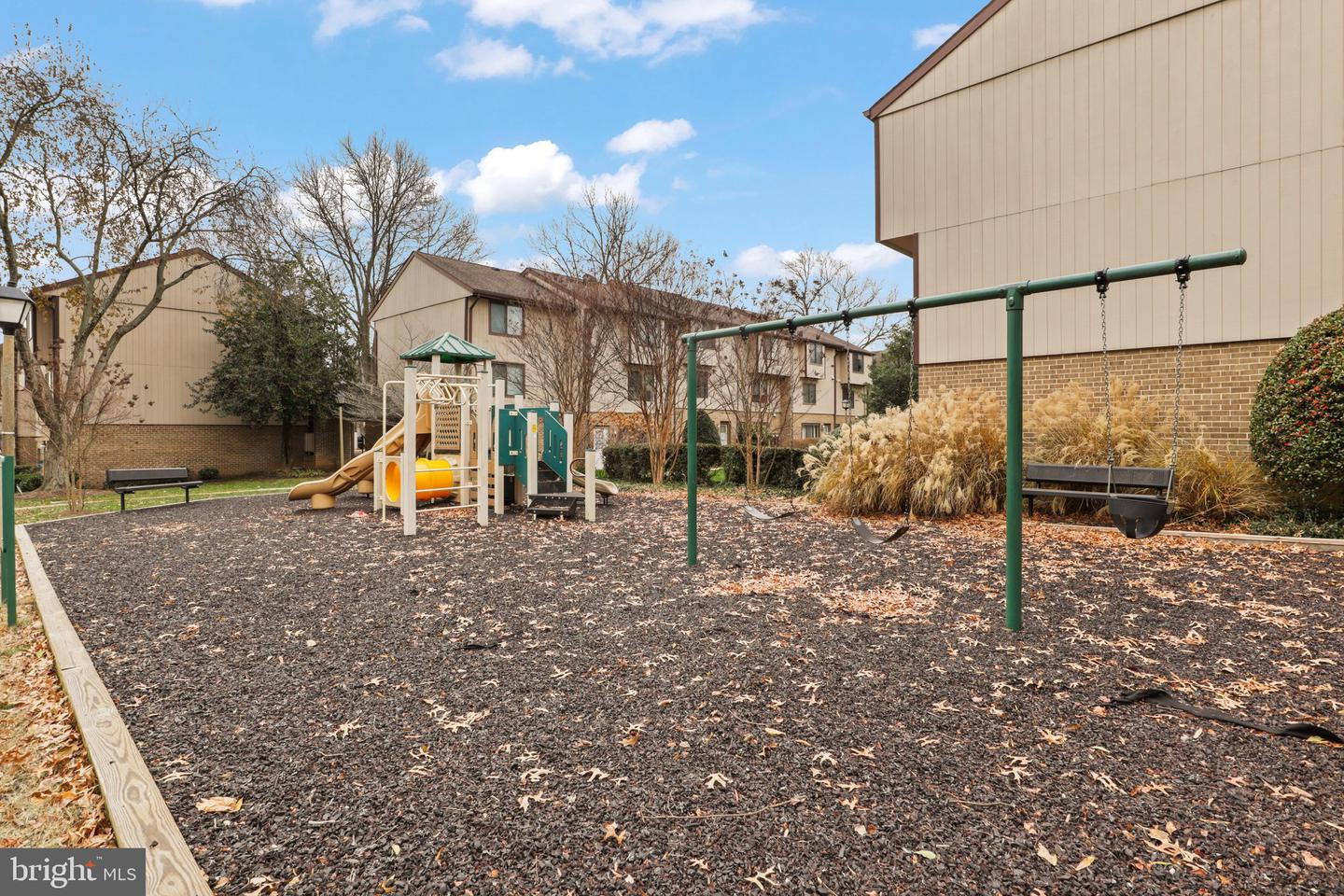 1751 Westwind Way #38b Property Photo 27