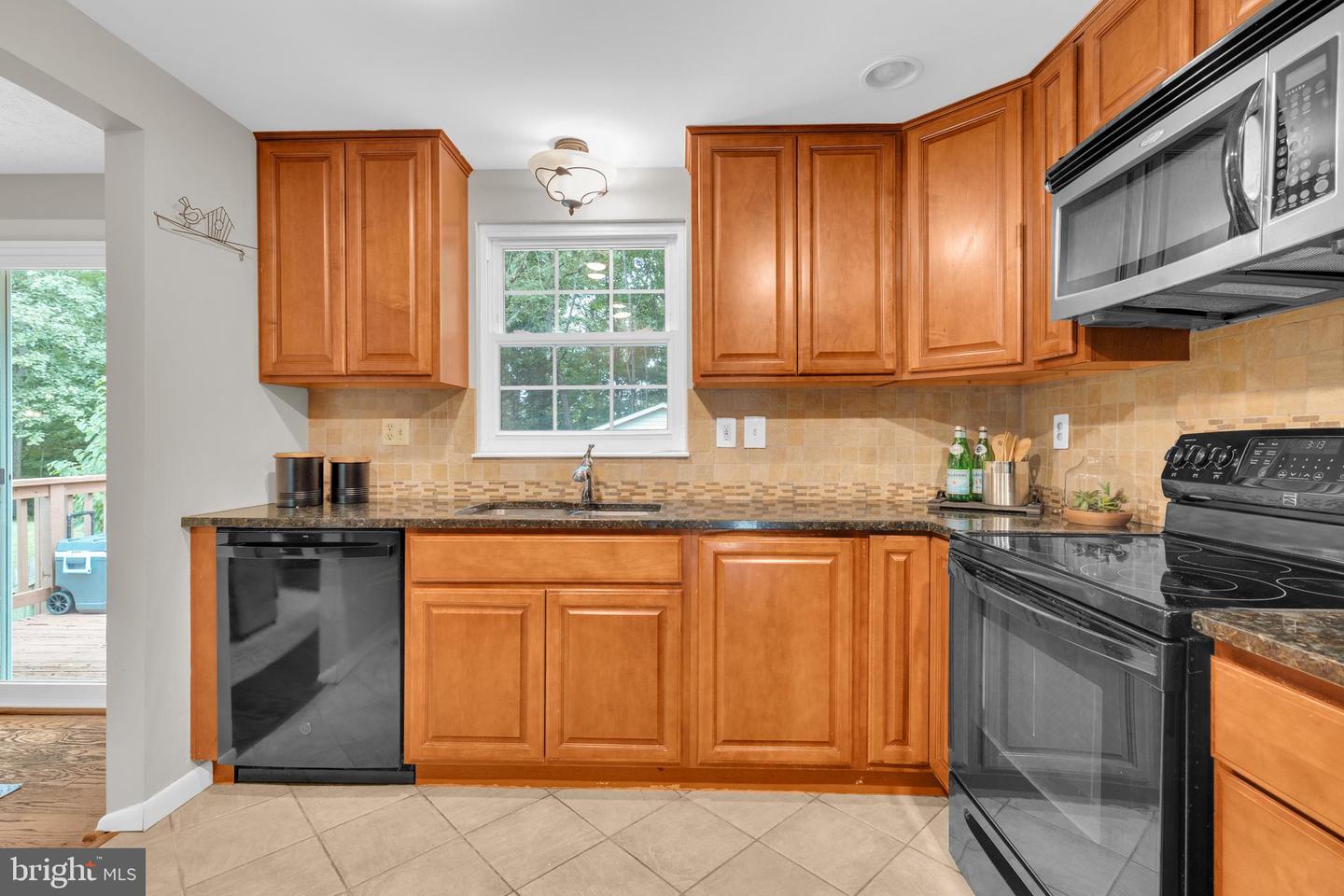 8417 Great Lake Ln Property Photo 6