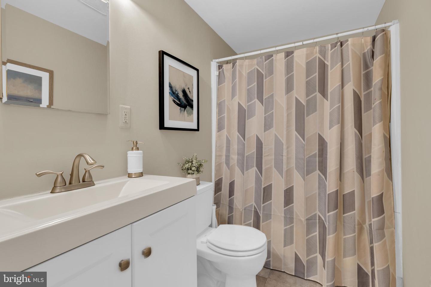8417 Great Lake Ln Property Photo 16