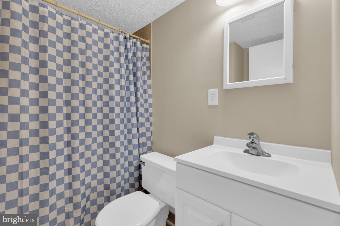 8417 Great Lake Ln Property Photo 25