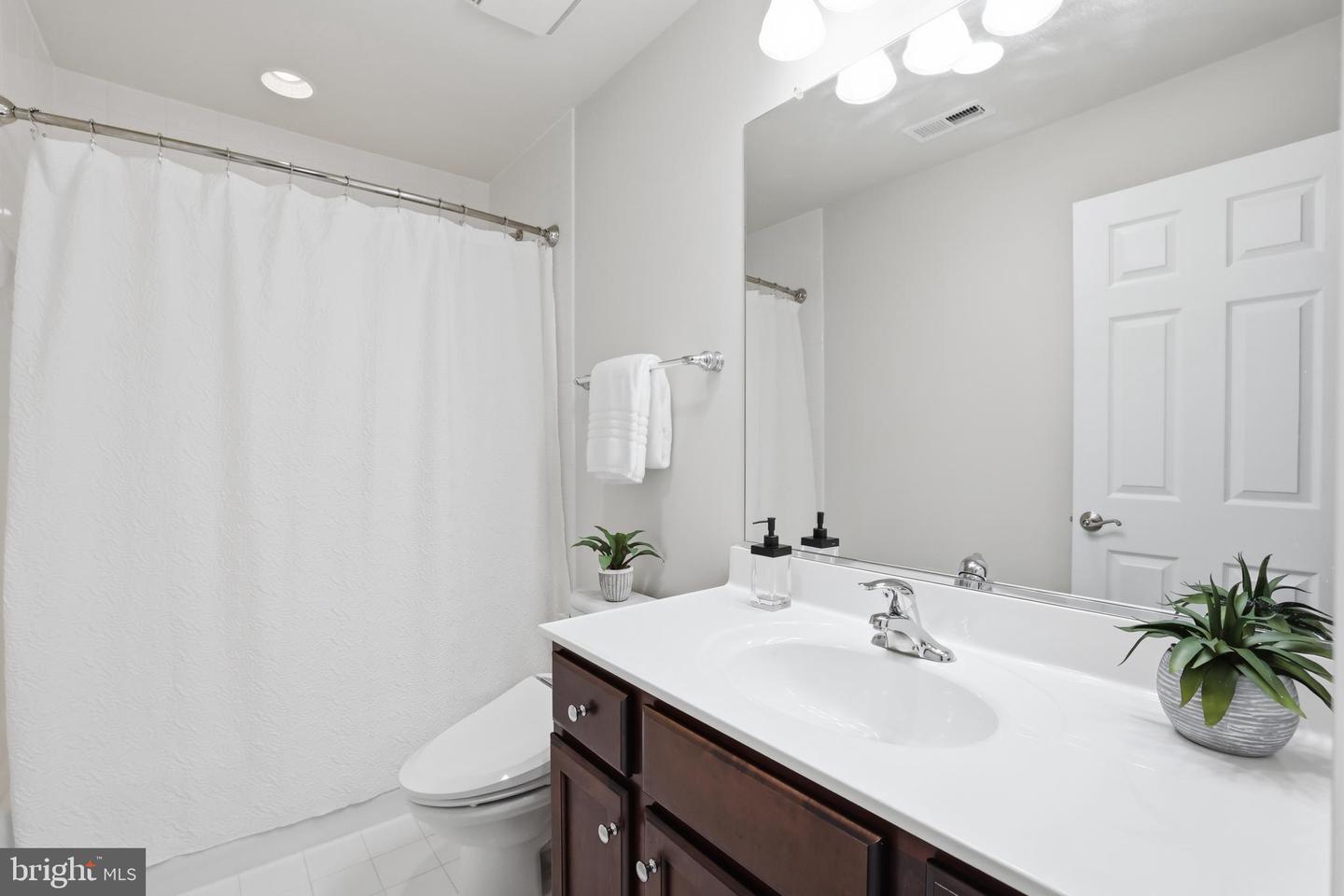 3009 Marshall St Property Photo 42