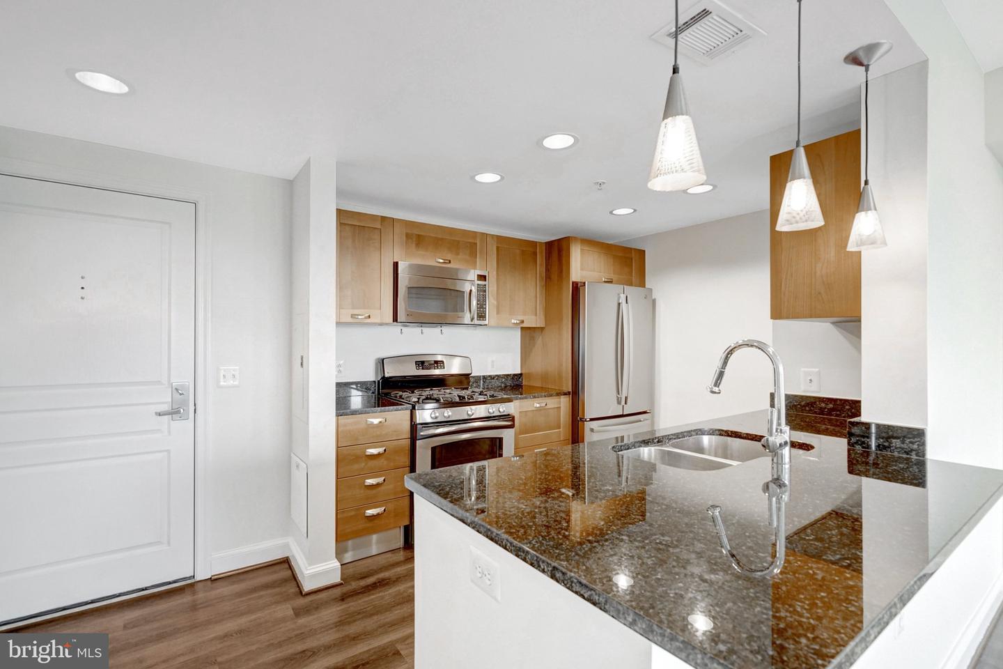 2451 Midtown Ave #1502 Property Photo 5