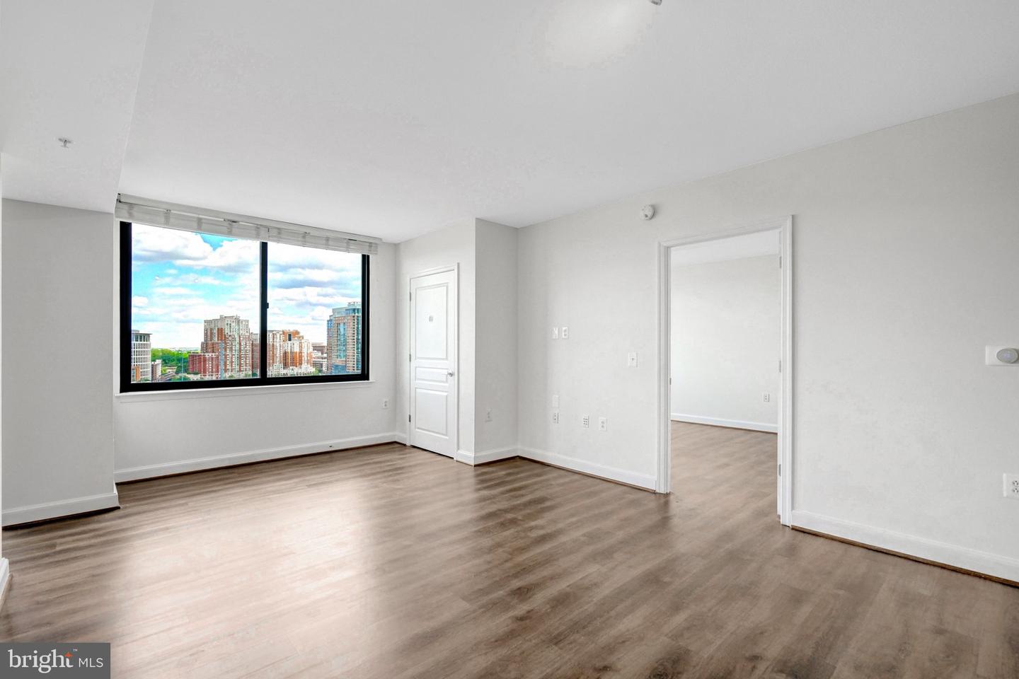 2451 Midtown Ave #1502 Property Photo 8