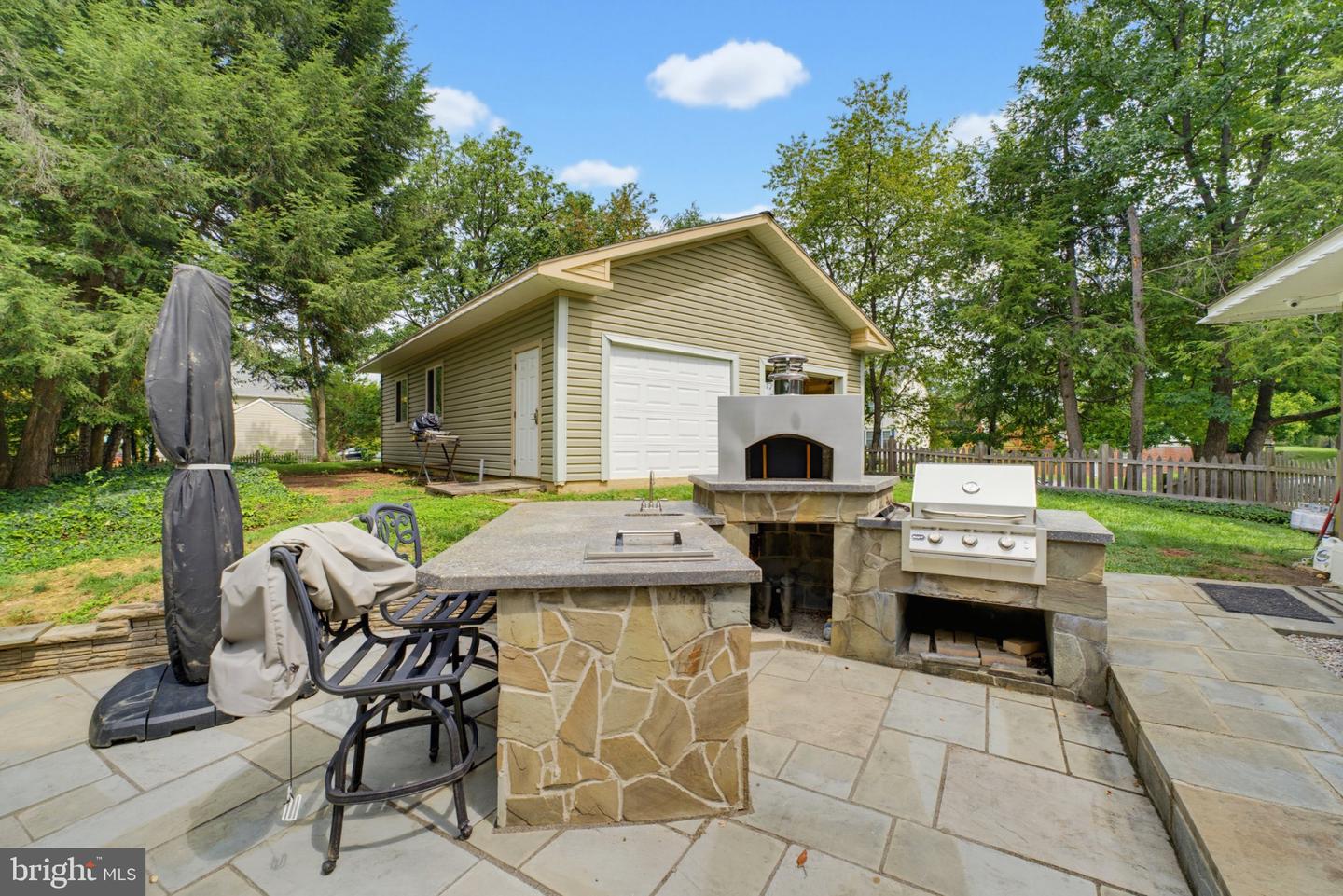6342 Meriwether Ln Property Photo 10