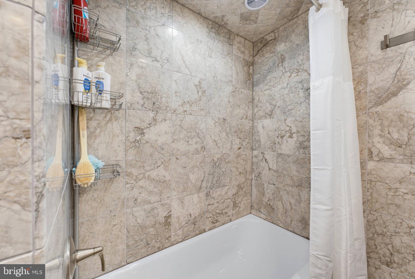 6342 Meriwether Ln Property Photo 34